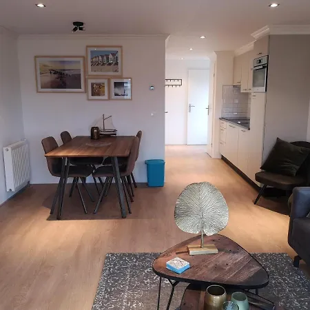 Gezellig Chalet Met Eigen Parkeerplaats, Park In Aanbouw, Geen Wi Fi