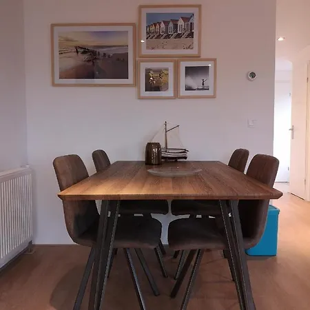 Gezellig Chalet Met Eigen Parkeerplaats, Park In Aanbouw, Geen Wi Fi Chalet